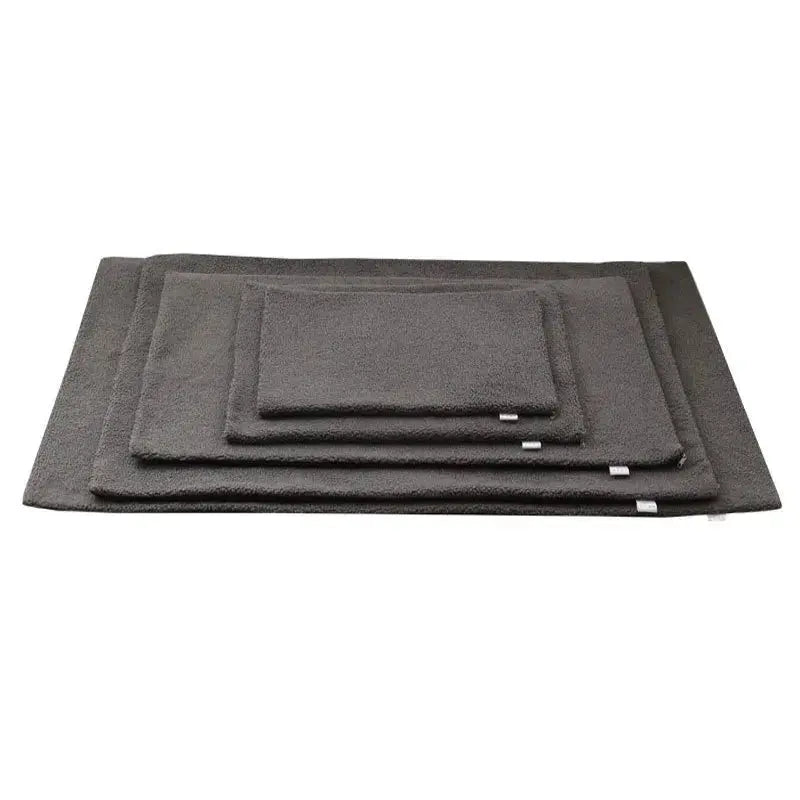 Self-Warming Dog Pad Bed – Soft and Cozy Thermal Mat for Cats & Dogs